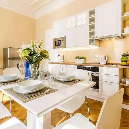 Luxury פראג